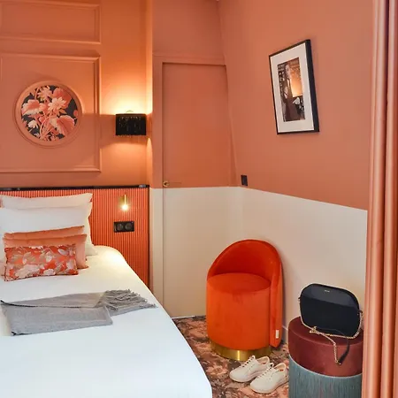 Hotel Lyon Bastille 4*