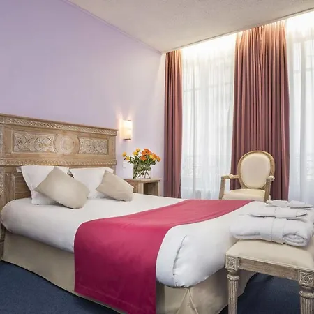 Lyon Bastille Hotel 4*