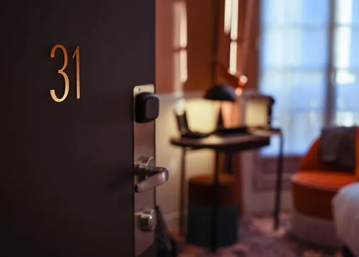 Mercure Gare De Lyon Opera Bastille Hotel 4*